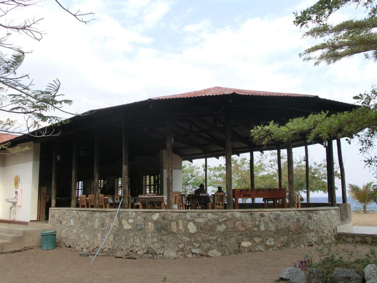 Matema Lake Shore Resort מראה חיצוני תמונה
