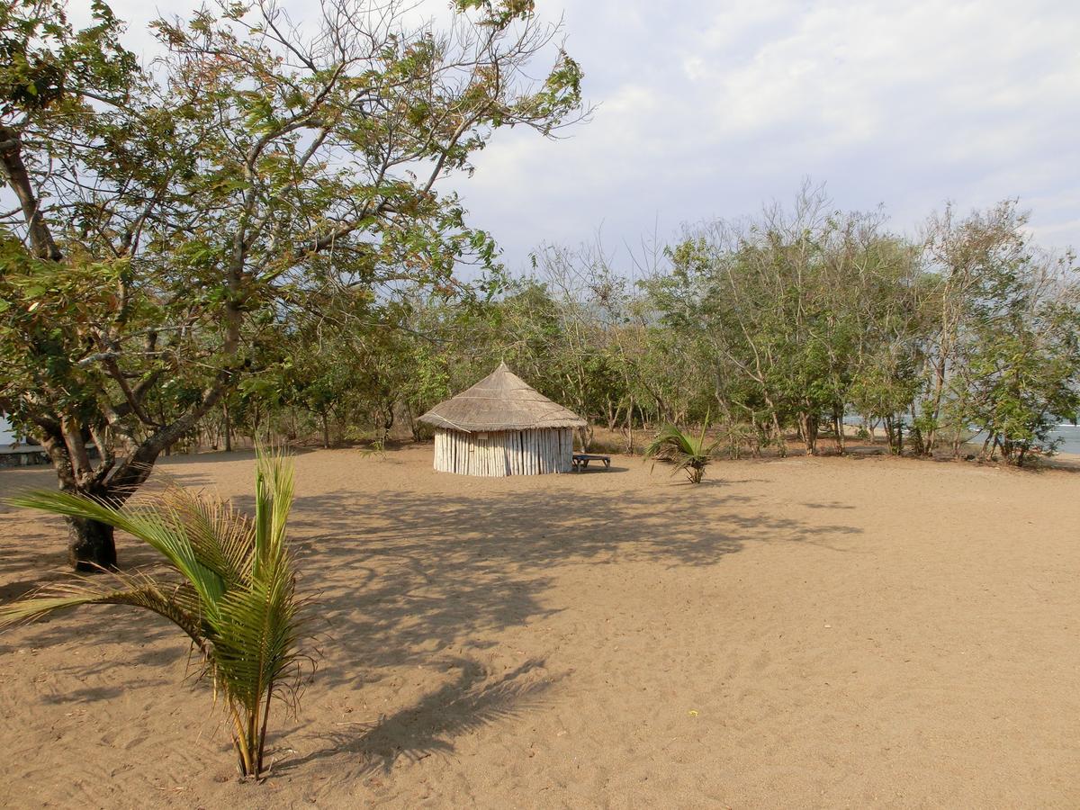 Matema Lake Shore Resort מראה חיצוני תמונה